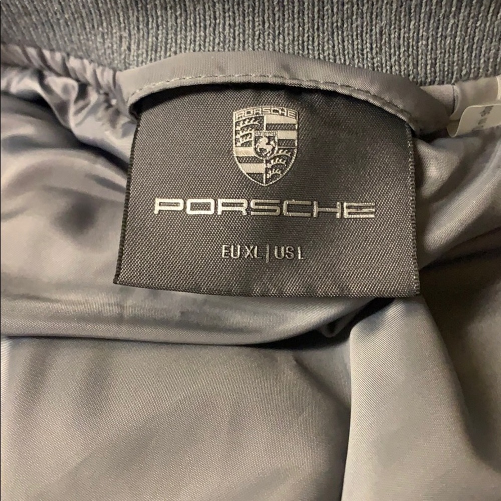 Exclusive Porsche Timeless Machine 911 Coat - Picture 7 of 8
